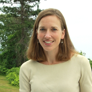 headshot of Ashley Lanfer